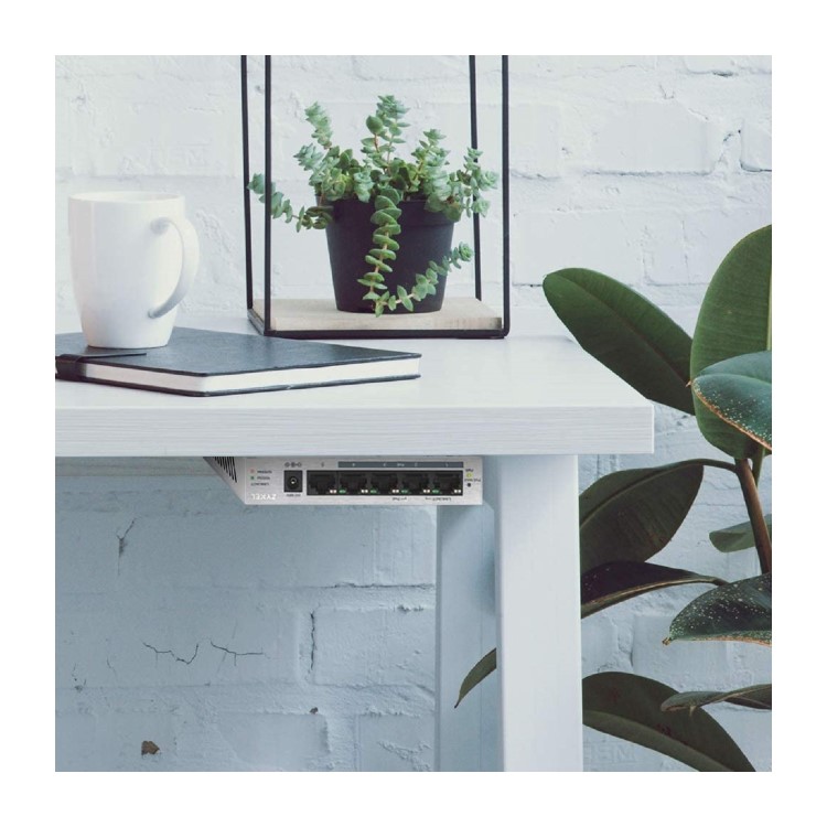 Zyxel GS1005HP 5-Port Unmanaged Desktop Wall-Mountable Switch