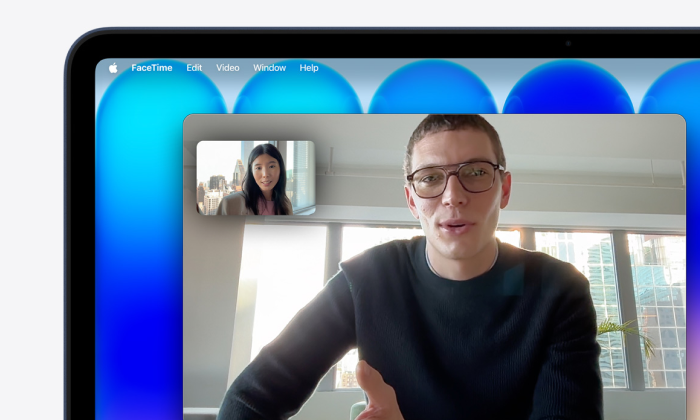 Vibrant 13-inch Display & Clear Audio